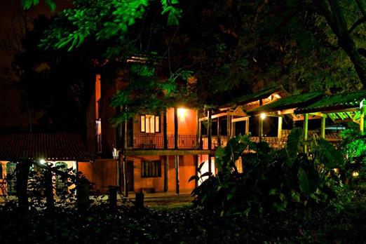 panorama apartamentos e jardins noite grande.jpeg