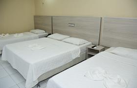 Luxo Quadruplo do Hotel Serrano