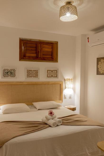quarto 102 luminária.jpg