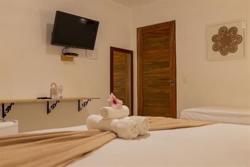 quarto 103 porta.jpg