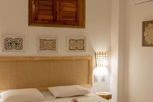 quarto 102 luminária.jpg