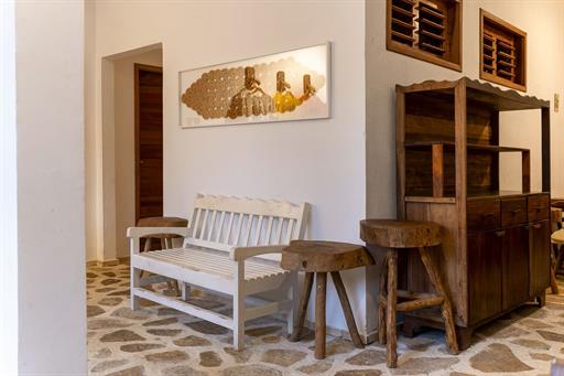 banco recepção e armário café.jpg