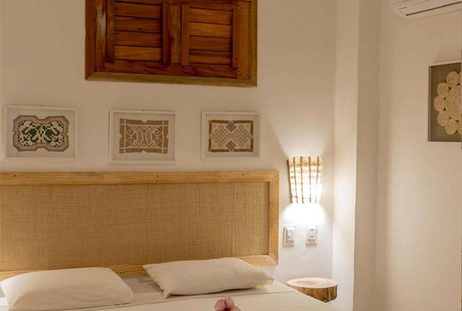 quarto 102 luminária.jpg