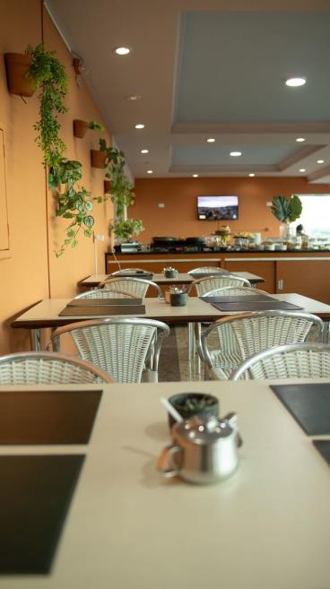 café 2.jpg
