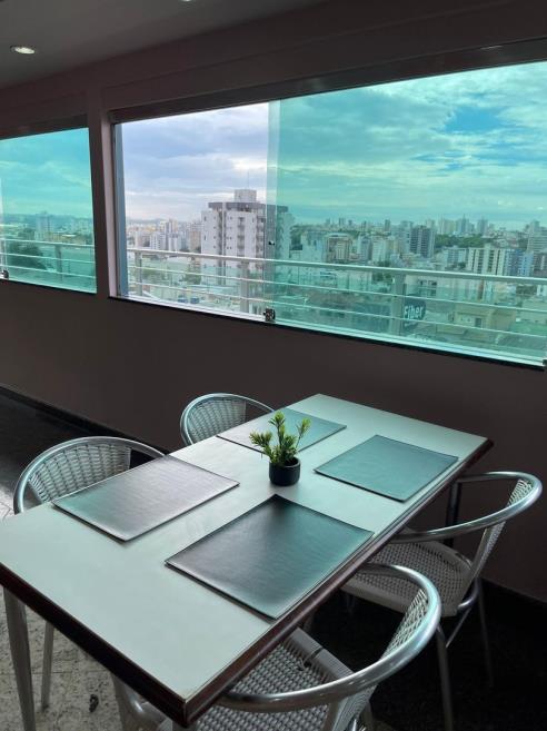 mesa com vista.jpeg