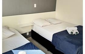 Apartamento Triplo Comfort do Hotel Pousada Colliseu