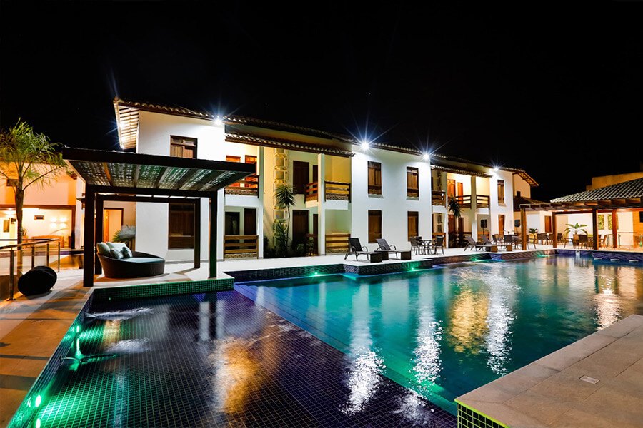 piscina-nigth-day.jpg
