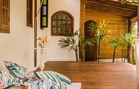 Suíte Deluxe Quadrupla sem área de lazer do Sueds Trancoso