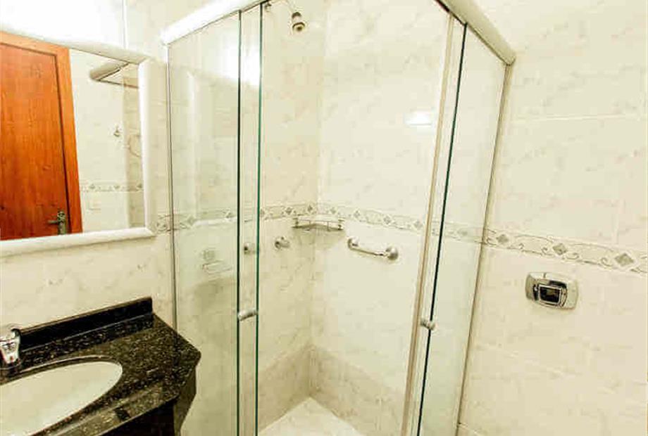 banheiro 01 - omnibees.jpg