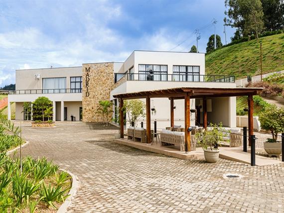 whatsapp image 2025-02-05 at 11.33.28.jpeg