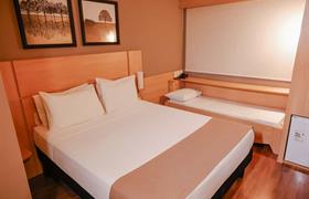 Superior Family of Hotel Oeste Plaza