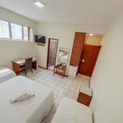 Apartamento Superior com uma Cama Casal e 2 Solteiro