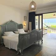 Quarto Duplo Deluxe com Varanda e Vista Mar