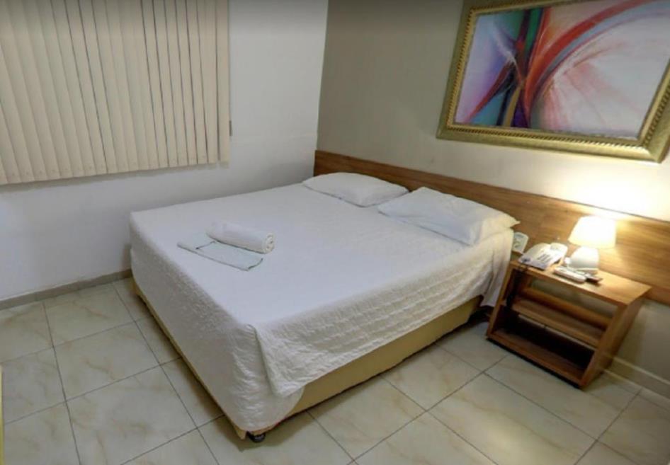 Quarto Duplo Standard com 1 Cama de Casal-1.jpg