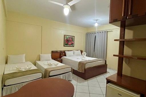 uh 1 cama de casal 2 solteiro nova   angulo.jpg