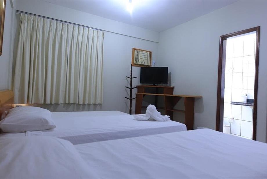 uh 3 camas solteiros.jpg