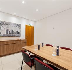 sala de reuniões 2 omn.jpg