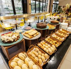 café da manha 2 omn.jpg