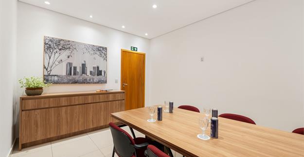 sala de reuniões 2 omn.jpg