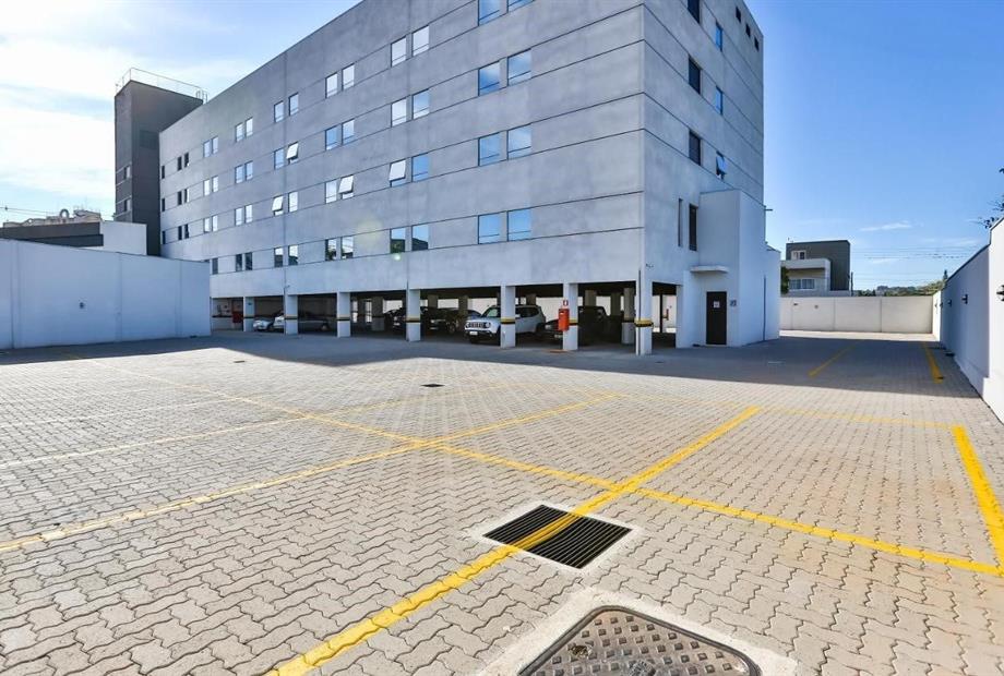 estacionamento booking.jpg