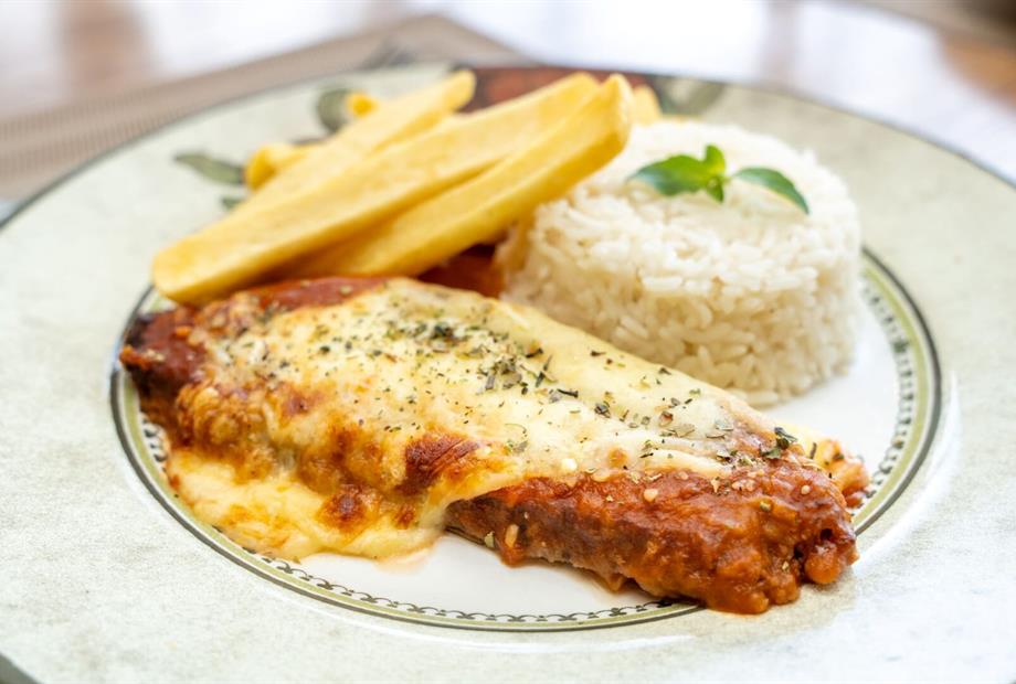 restaurante 4 omn.jpg