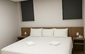 Quarto Duplo Amplo do Hotel Solar Paulista