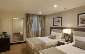 STANDARD WITH 2 SINGLE BEDS of Miramar By Windsor Copacabana