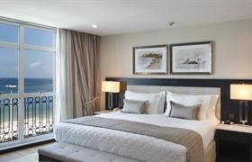 LUXURY WITH DOUBLE BED of Miramar By Windsor Copacabana