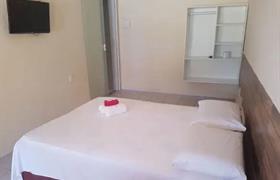 Quarto Triplo Standard com Vista para a Piscina do Pousada Aguas Do Pirui