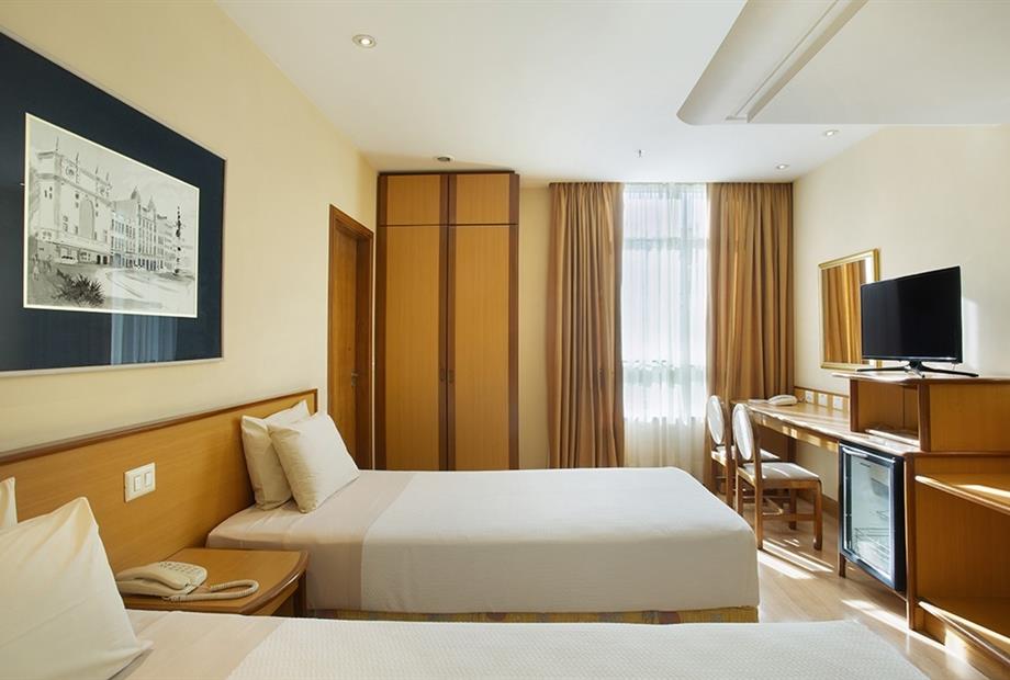 superior twin w. asturias copiar.jpg