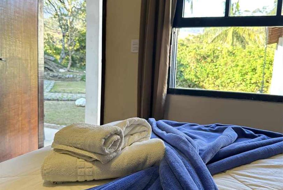 img_9891-min (1).jpg