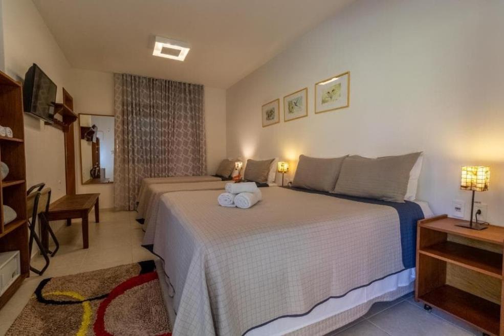 Quarto Quádruplo com Varanda-1.jpg