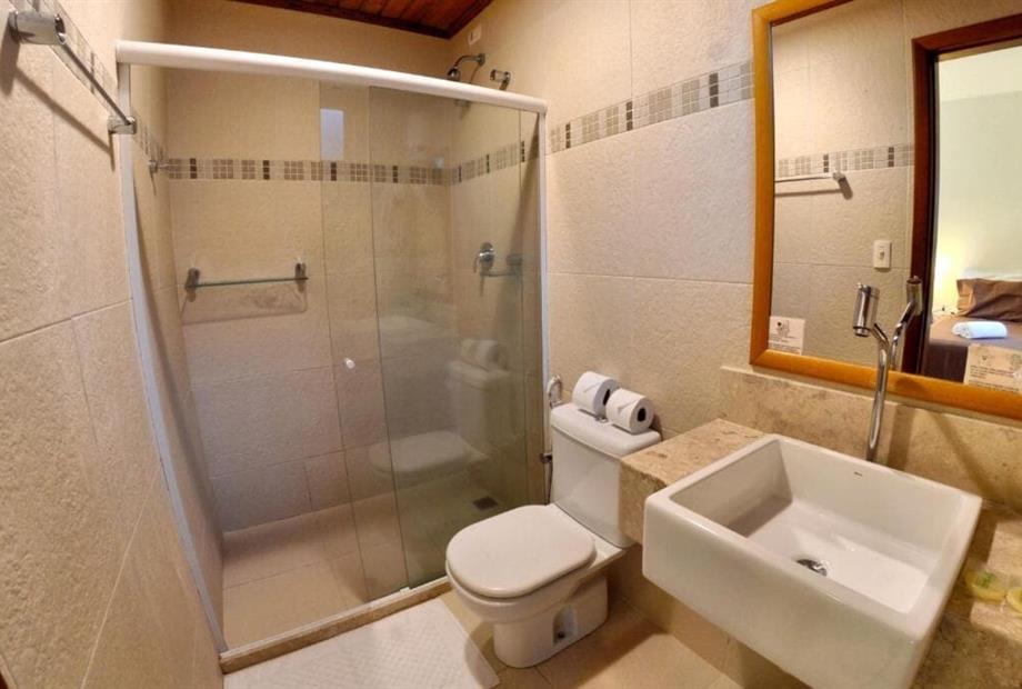 Quarto Quádruplo com Varanda-3.jpg