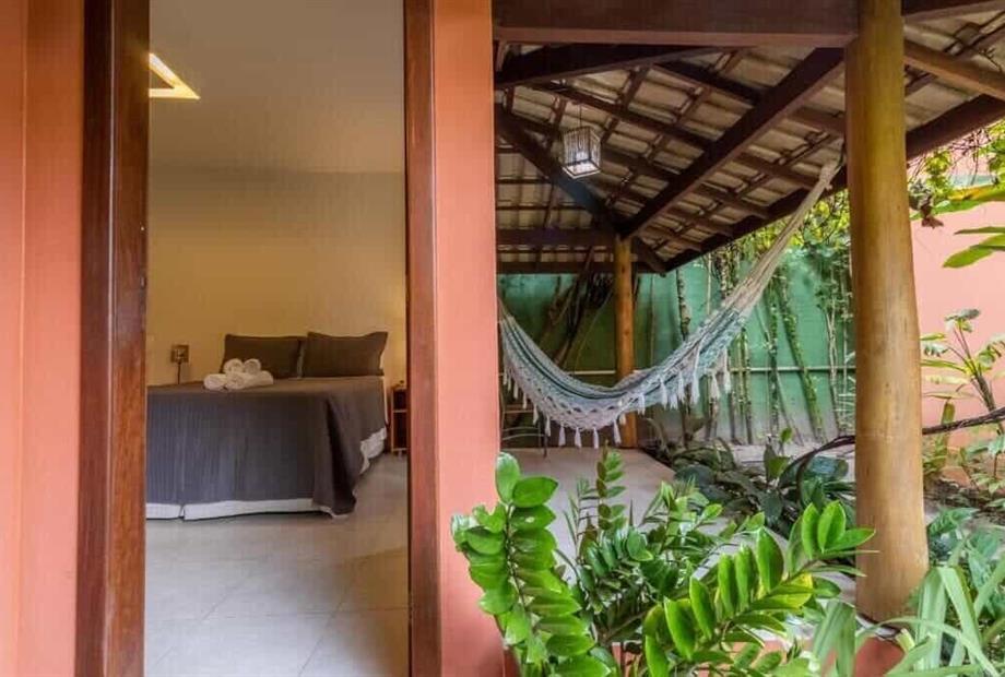 Quarto Triplo Standard com Vista do Jardim-6.jpg