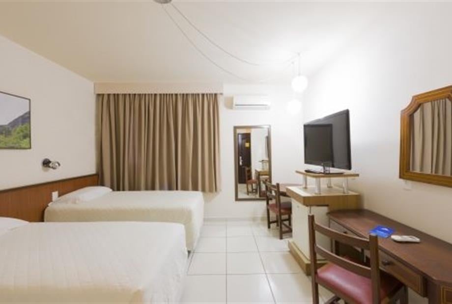 quartotriplo (2).jpg