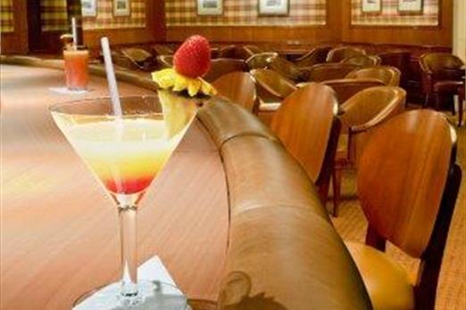 Windsor Barra Lobby Bar 1.jpg