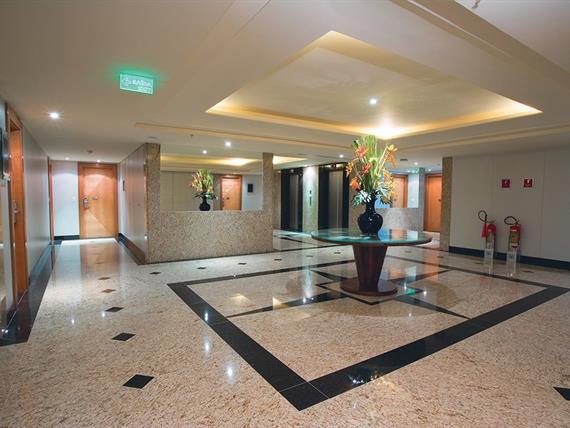 windsor-barra-hall-elevadores.jpg