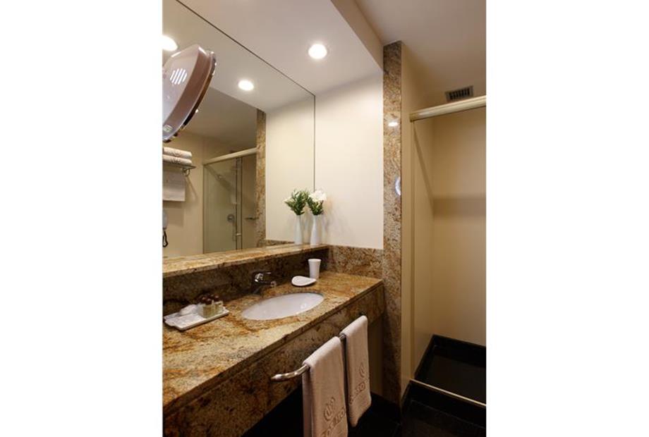 Banheiro Superior Executivo com Varanda