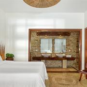 SUÍTE LUXO JUNIOR TÉRREO