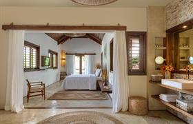 SUÍTE LUXO SUPERIOR do Villa Alegria - La Villa Group