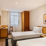 STANDARD COM 2 CAMAS DE SOLTEIRO