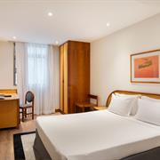 STANDARD COM CAMA CASAL