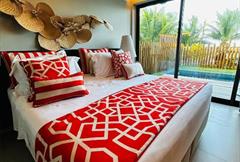 Suíte com Piscina Privativa