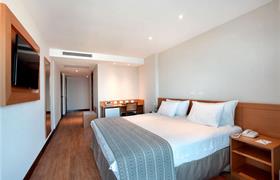 SUPERIOR COM CAMA CASAL do Windsor Palace Copacabana