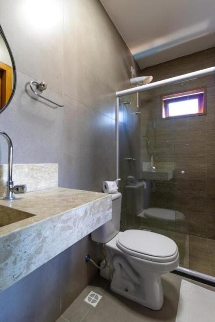 Quarto Duplo com Banheira de Hidromassagem-4.jpg