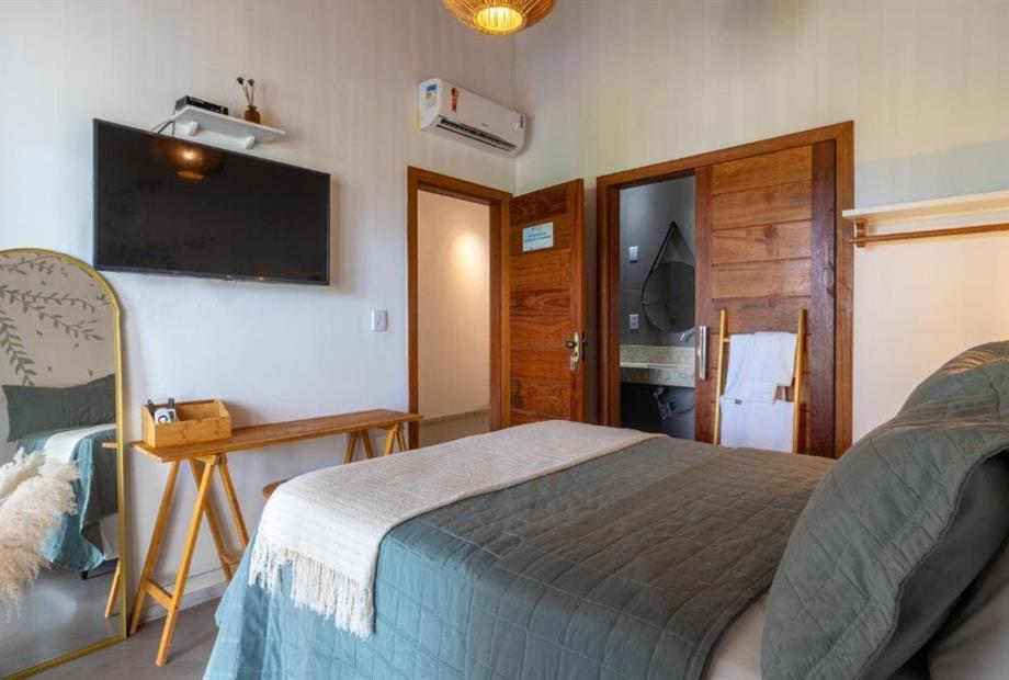 Quarto Duplo com Banheira de Hidromassagem-3.jpg