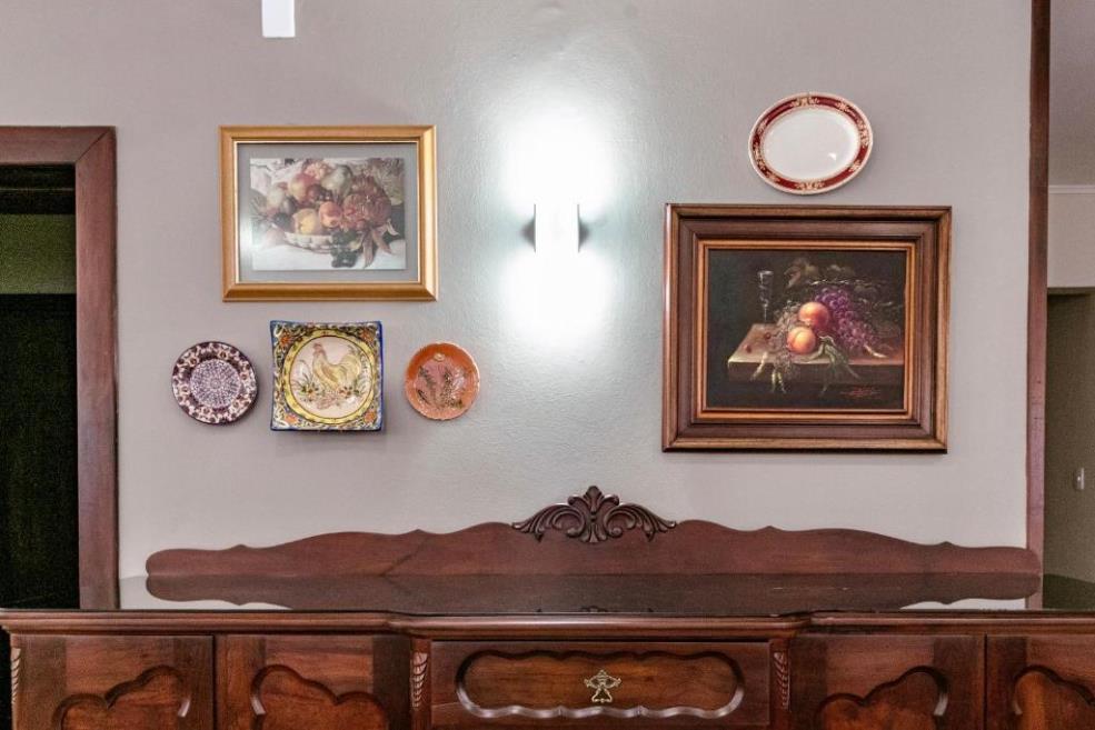 356050595.jpg