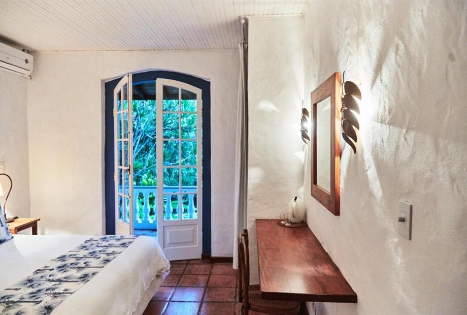 Quarto Duplo com Varanda-5.jpg