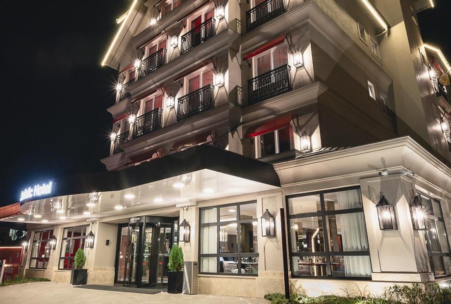 fachada sofistic.jpg