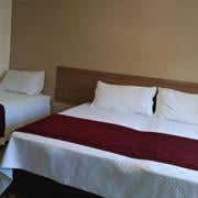 Quarto Triplo com Cama de Casal